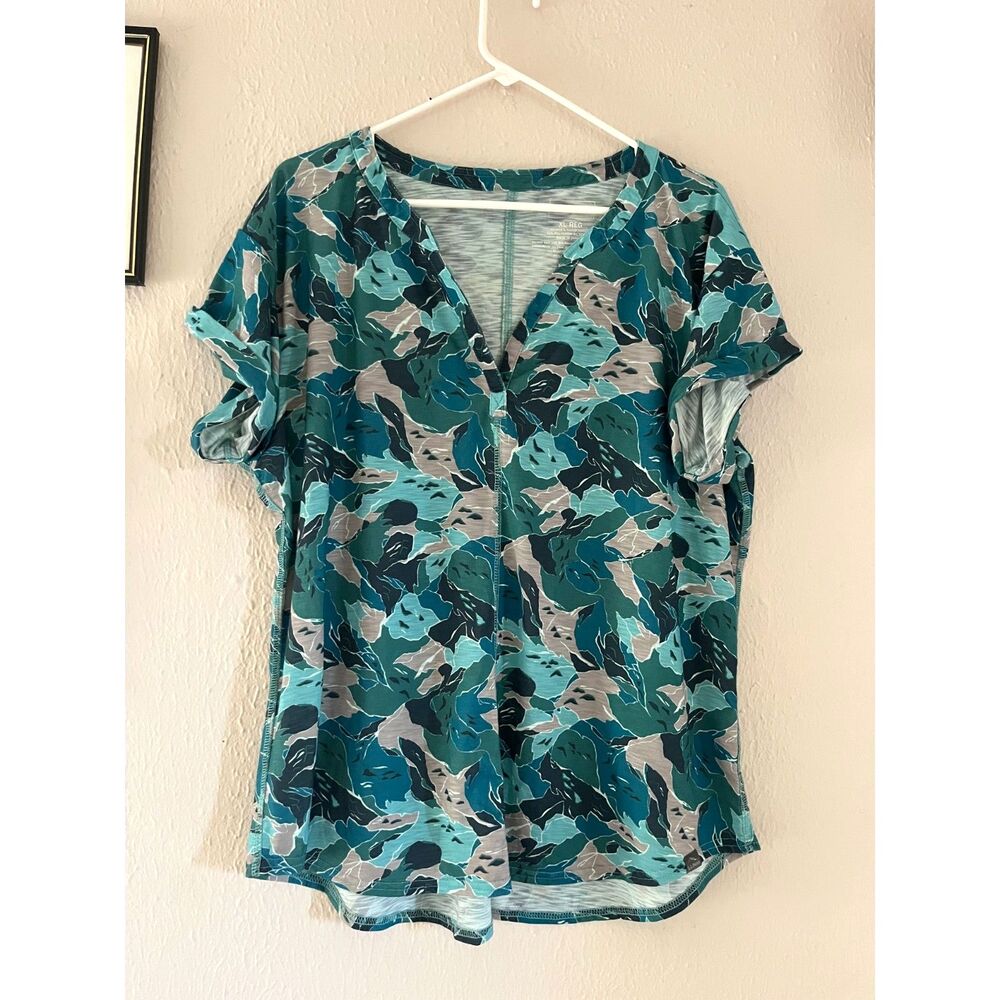 Women's V-Neck Short-Sleeve Tee in a blue/green floral camo pattern